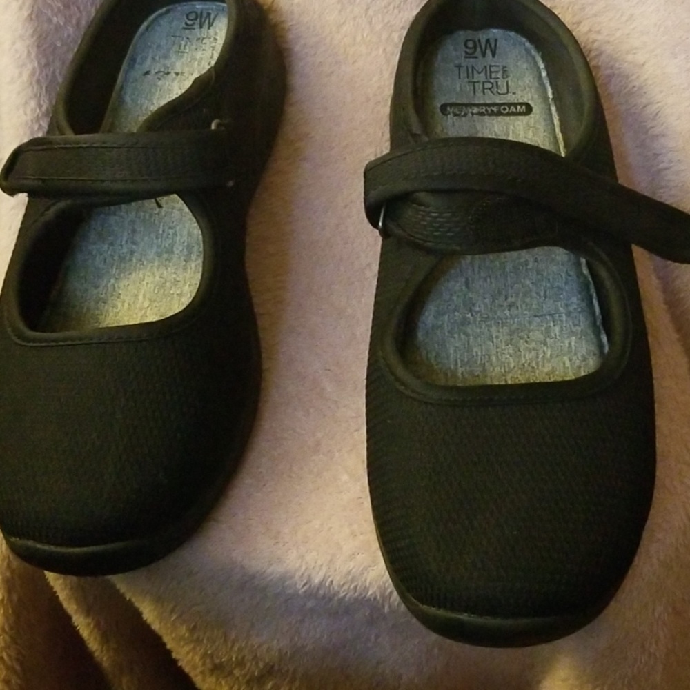 Black comfortable memory foam